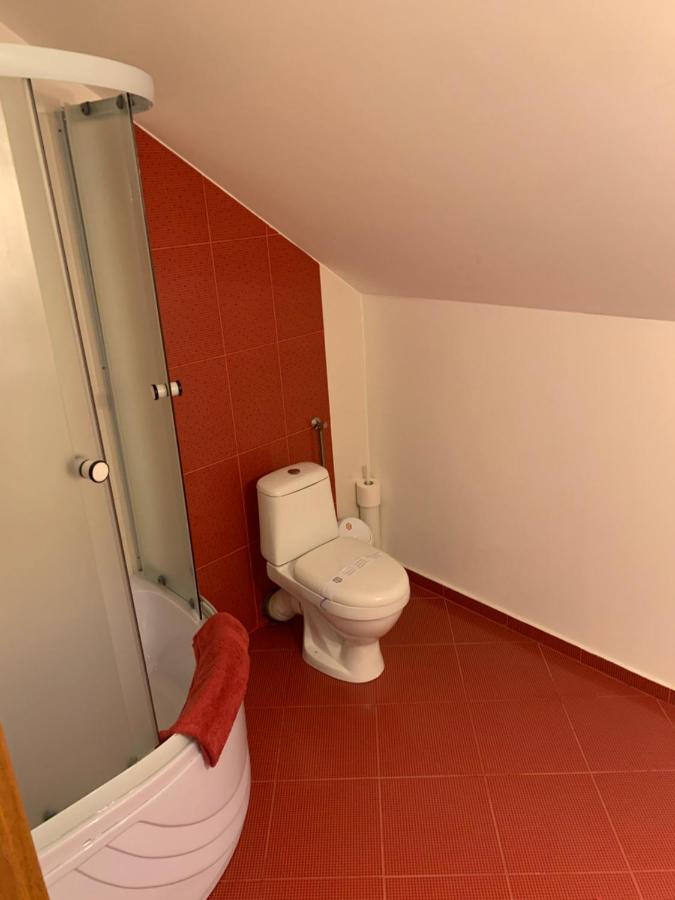 מלון Dorf Haus Văliug מראה חיצוני תמונה