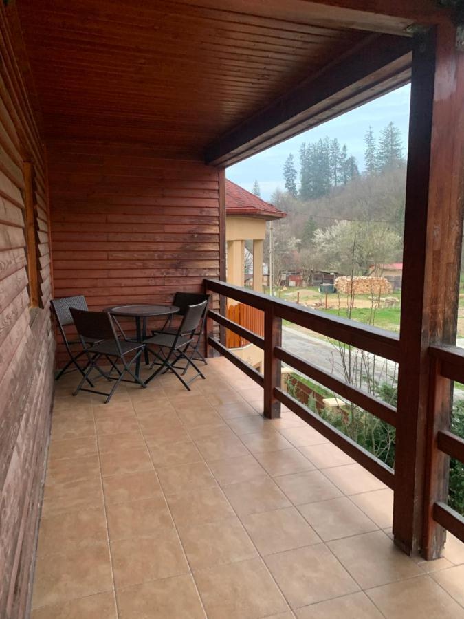 מלון Dorf Haus Văliug מראה חיצוני תמונה